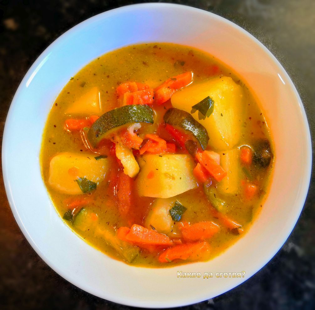 Яхния с картофи, моркови и тиквички Яхния с картофи, моркови и тиквички