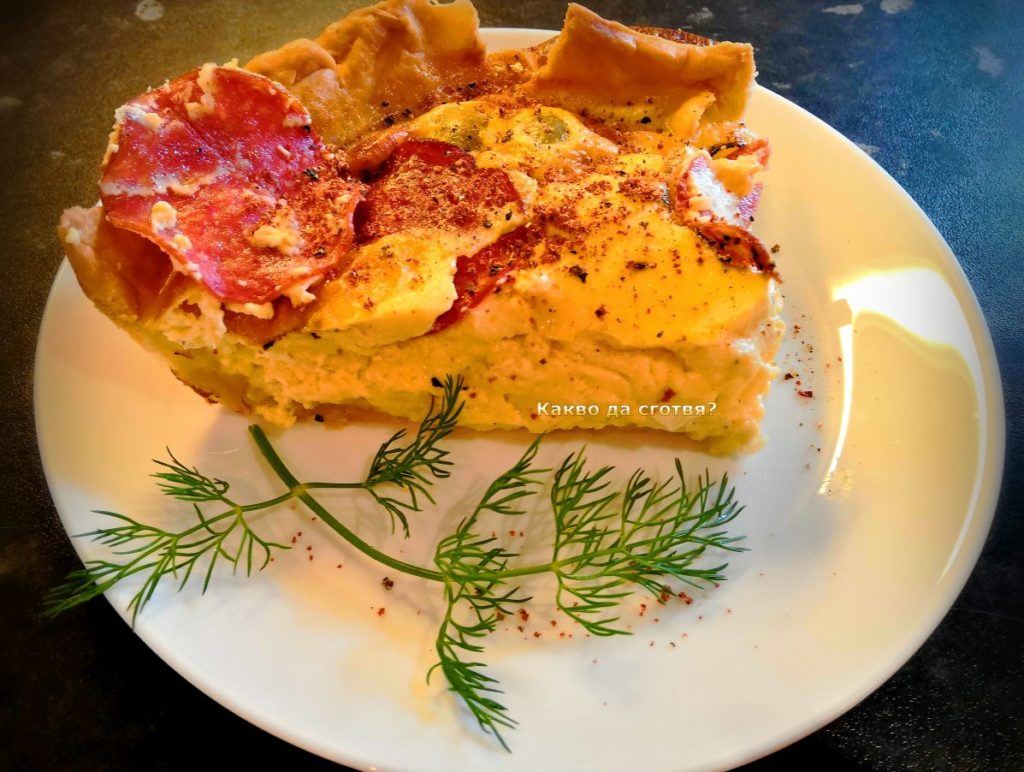 Киш с маслини, чедър, бяло сирене и пеперони Киш с маслини, чедър, бяло сирене и пеперони