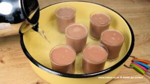 Готови за печене - чашките с крем карамел